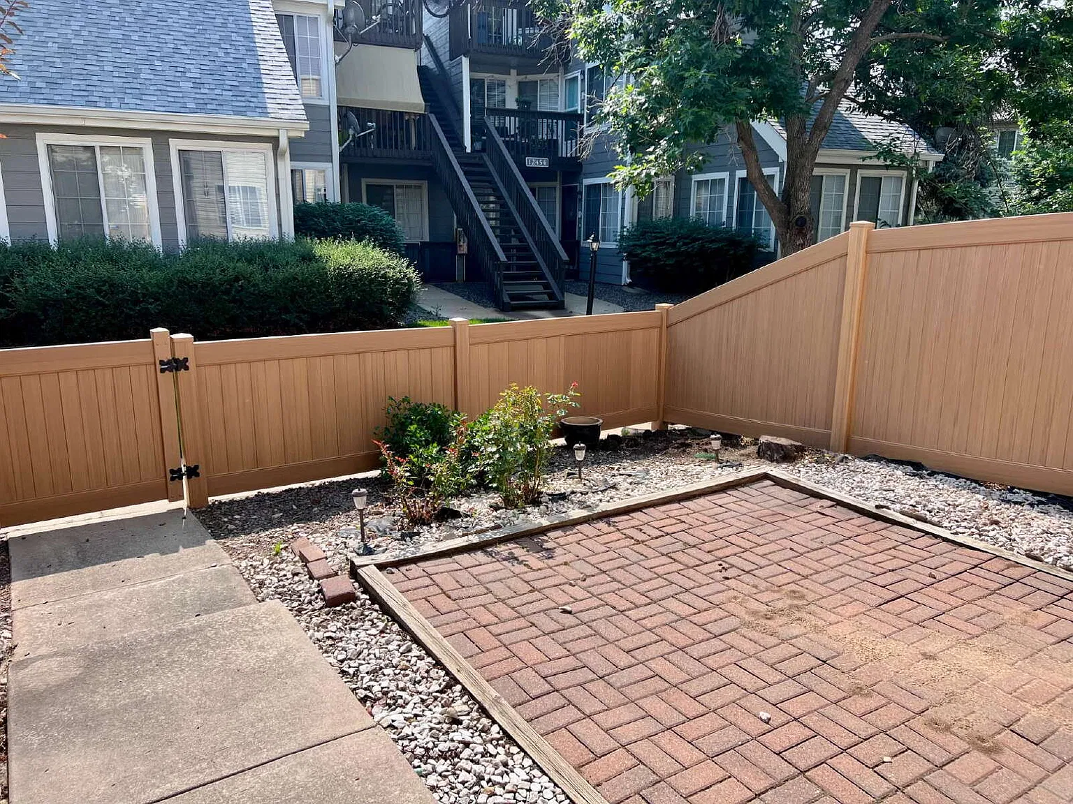 3 bed, 2.5 bath, 1424 sqft, $2,350 — Photo 4