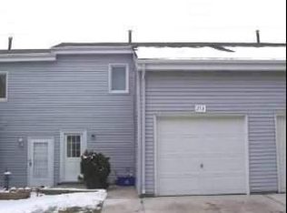 273 E Alpine Dr, Glendale Heights, IL