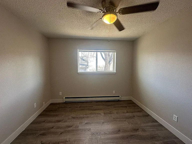 107 W Motor Way — Photo 10