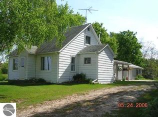2378 Carroll Rd, Traverse City, MI 49686