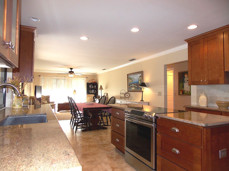 Gourmet Kitchen