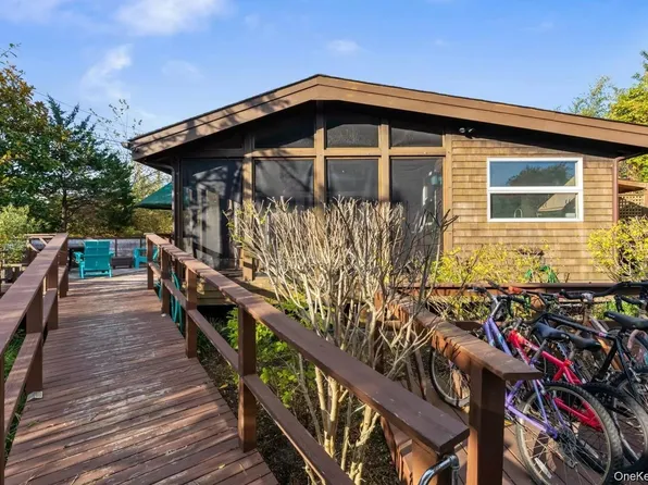 19 Crescent Avenue, Seaview, NY 11770