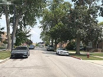 4th image of 7337 W 55th Pl