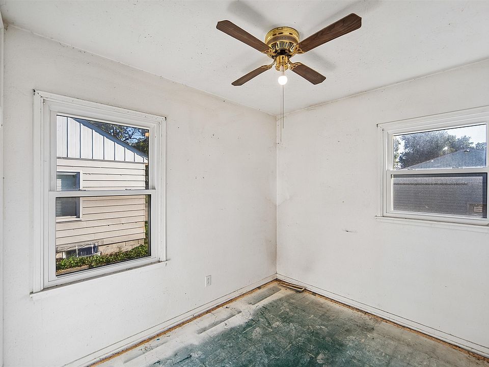 10th image of 2227 E 23rd St