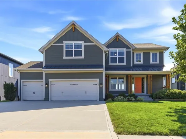 3008 SW Arboridge Dr, Lees Summit, MO 64082