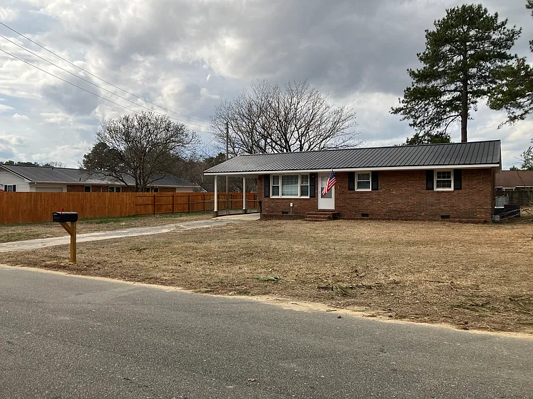 1516 Acacia Dr — Photo 5