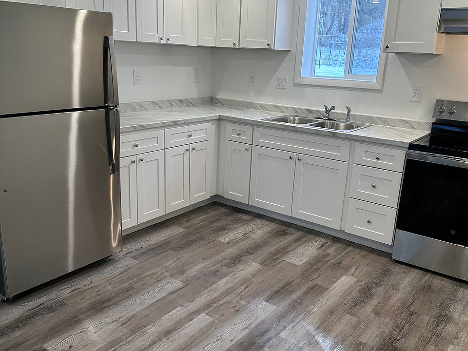 1st image of 11 Keith Ln #1