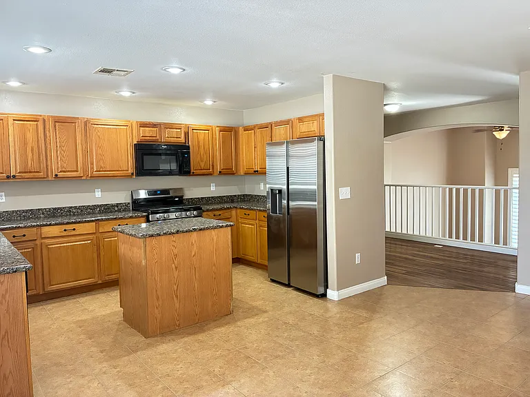 2753 Fountain Ridge Ln — Photo 7