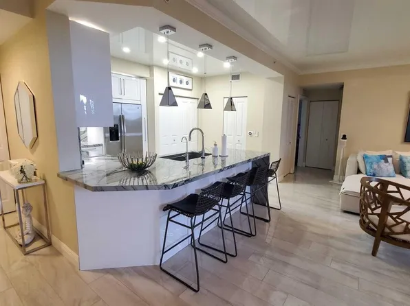 1690 Renaissance Commons Blvd, Boynton Beach, FL 33426