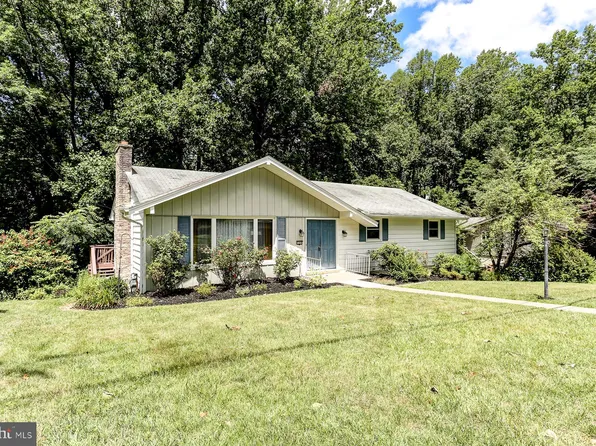 1399 Bradley Ave, Hummelstown, PA 17036