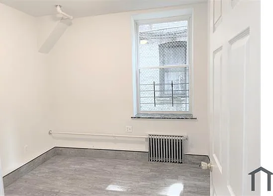 2311 Crotona Ave #9 — Photo 6
