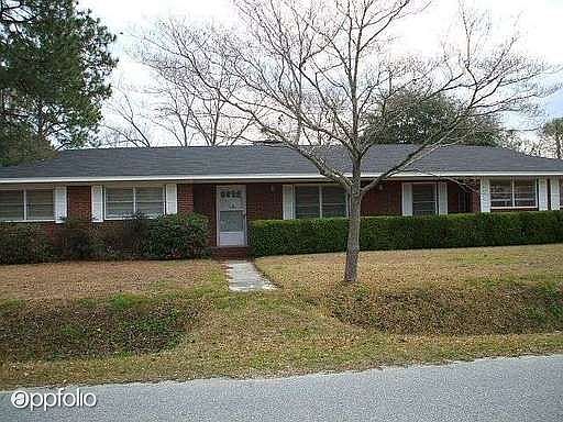 1st image of 3164 Parkwood Dr