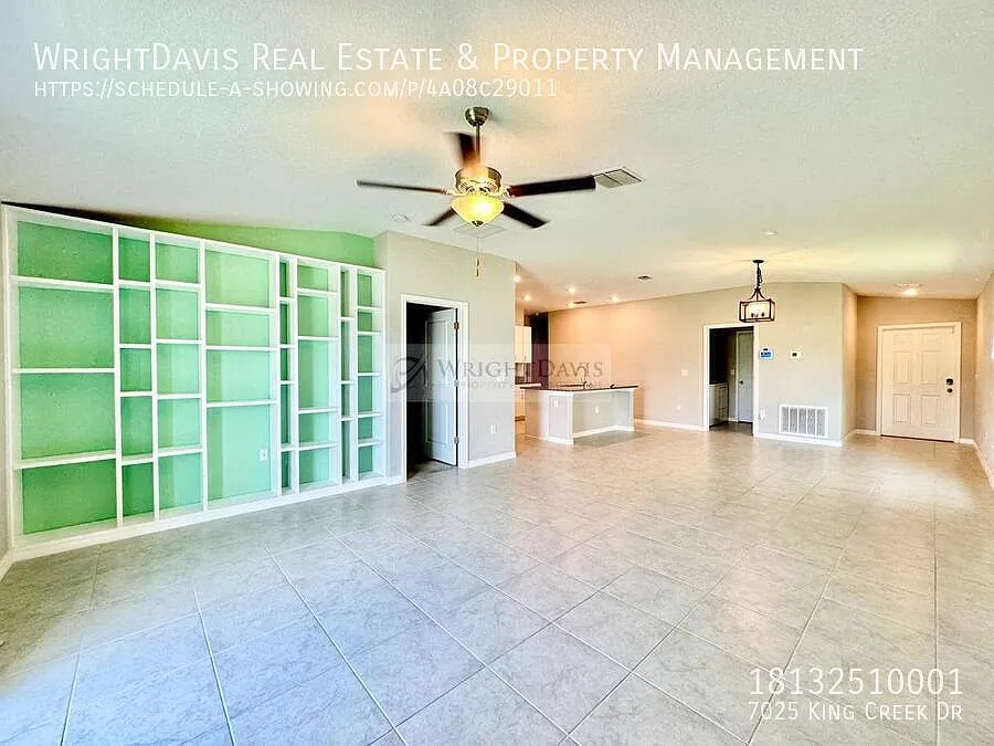 Stunning 4/2 Home in Sun City Center! — Photo 4