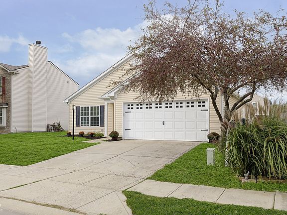 3rd image of 12618 Braddock Ln