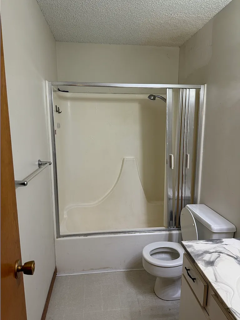 2 bed, 750 sqft, $800 — Photo 4