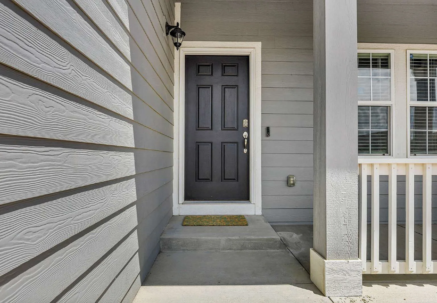 4 bed, 2.5 bath, 2359 sqft, $2,500 — Photo 4