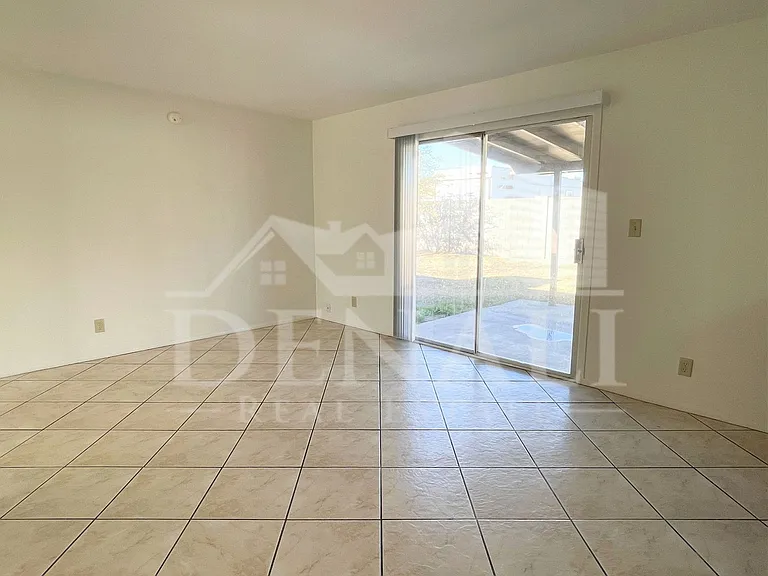 4746 W Aster Dr — Photo 10