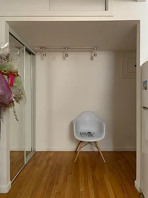 Rented by Chartwell Manhattan Realty | media 3