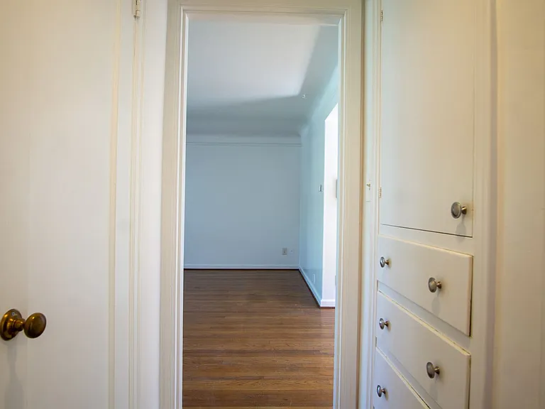 1818 NE 17th Ave #6 — Photo 10