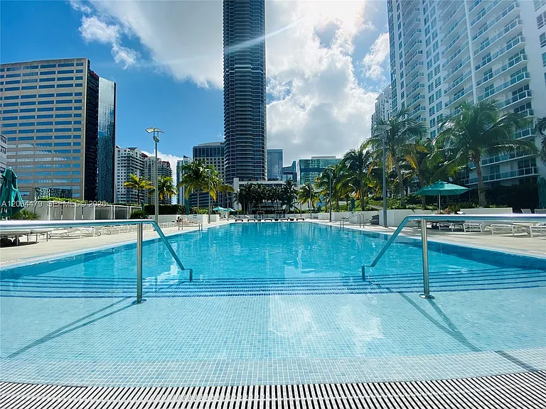 950 Brickell Bay Dr #3709 — Photo 60