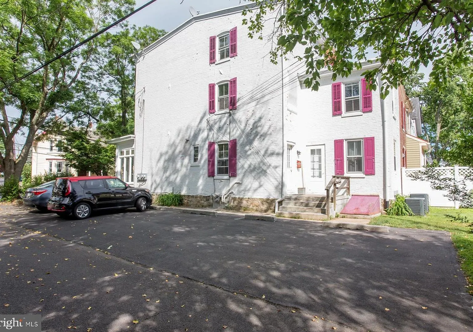 34 S Clinton St — Photo 4