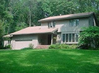 20 Locust Rd, Chelmsford, MA 01824