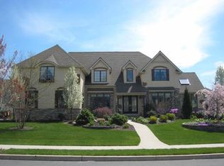 22 Saddle Ln, Easton, PA 18045