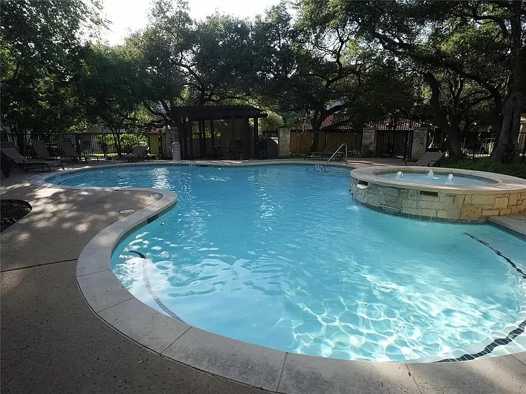 9525 N Capital Of Texas Hwy #422 — Photo 19