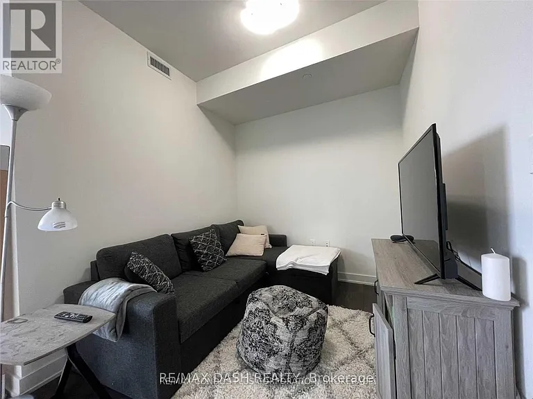 27 Bathurst St #902W — Photo 7