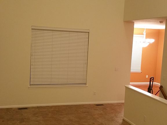 4th image of 5520 Fullerton Cir