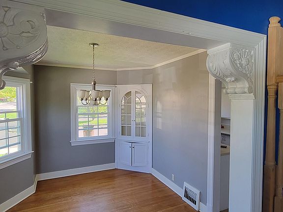 5th image of 1116 E Richwoods Blvd