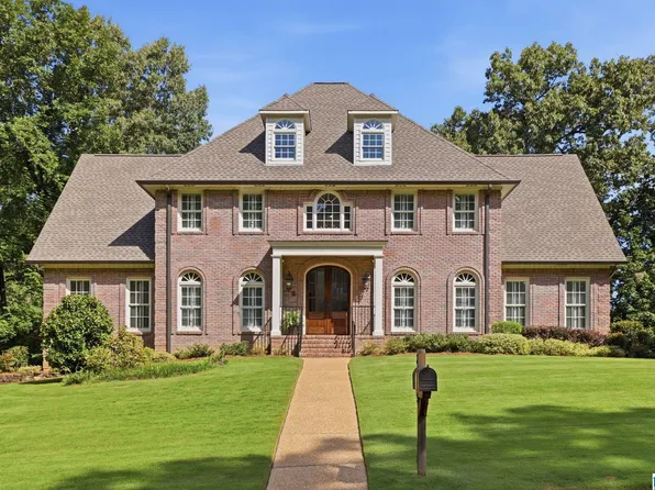 3525 Countrywood Ln, Vestavia, AL 35243