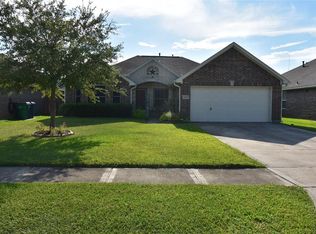 5278 Morgan Oak Dr, Alvin, TX 77511