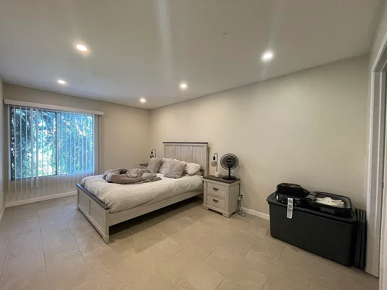 5700 Etiwanda Ave #240 — Photo 24