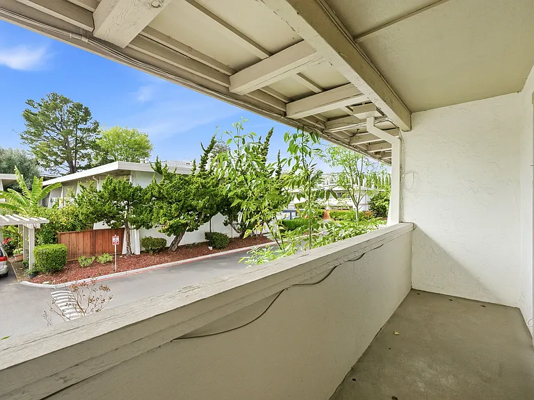 Upstairs balcony