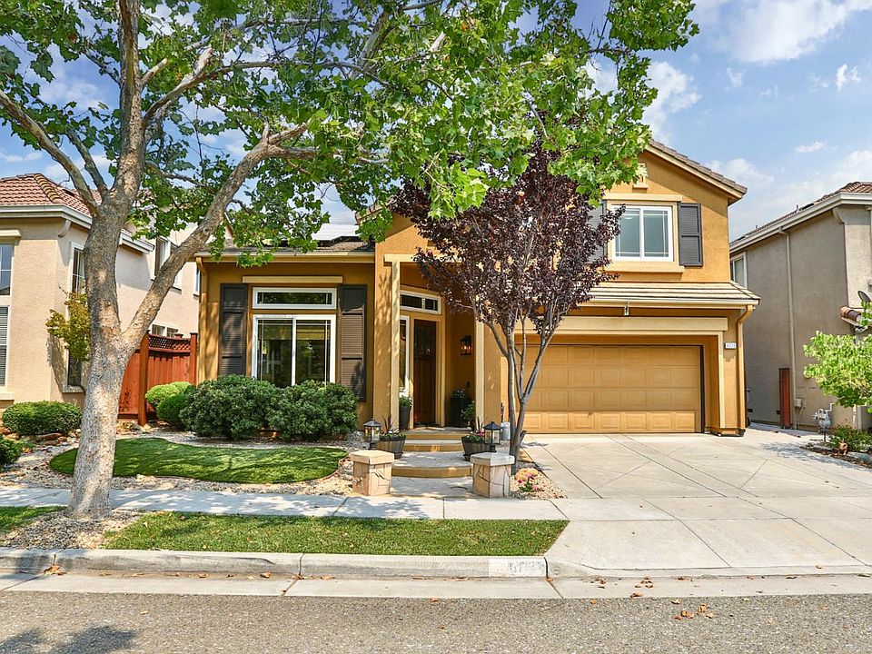 1st image of 6730 Gentry Oaks Pl