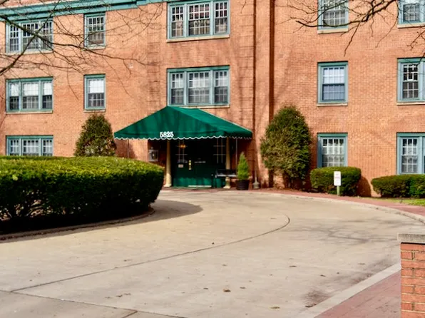 5825 5th Ave APT 204, Pittsburgh, PA 15232