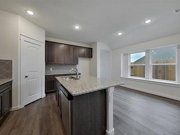 5th image of 12317 Murano Dr