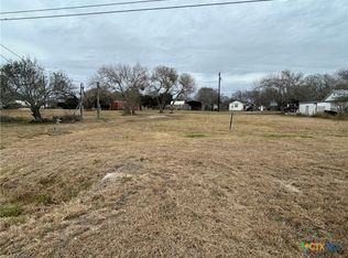 508 W Dallas Ave, Seadrift, TX 77983