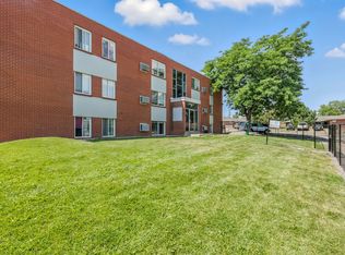 10760 W 8th Ave APT 4, Lakewood, CO 80215