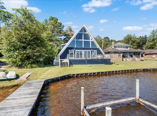 501 W Lakeshore Dr, Carriere, MS 39426