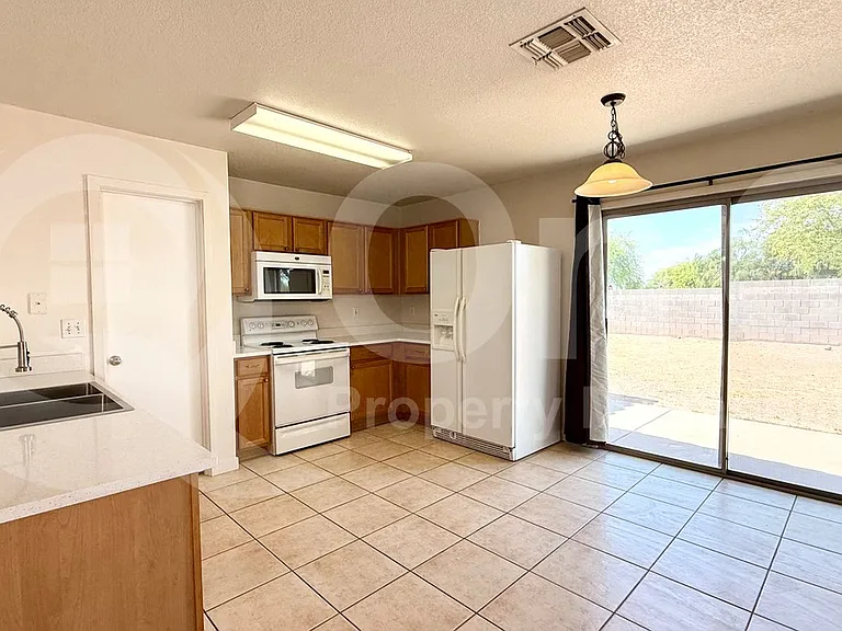 11210 E Quarry Ave — Photo 3
