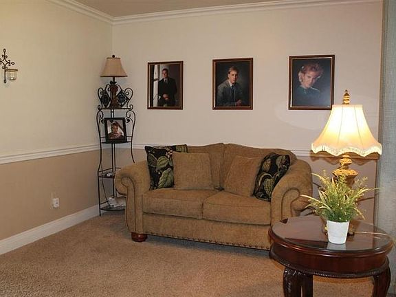 4th image of 103 Steeplechase Ct