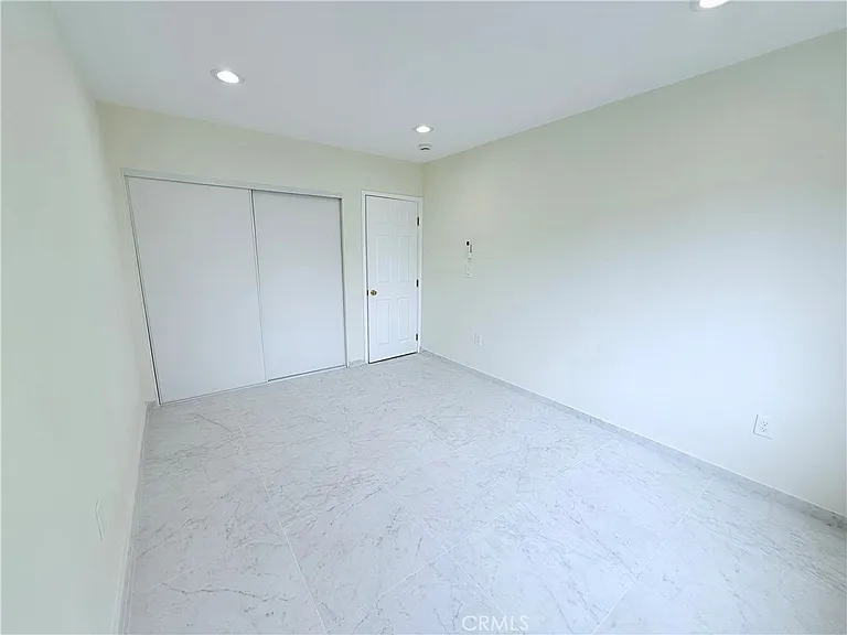 17513 Glenburn Ave — Photo 6