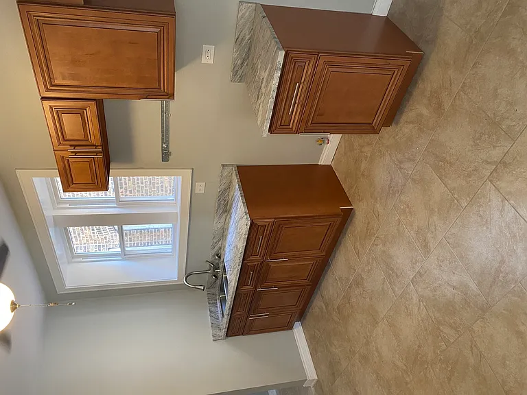 8010 S Drexel Ave — Photo 4