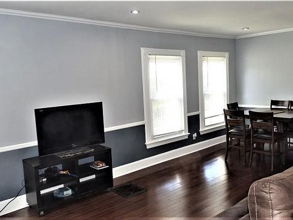 5th image of 104 Marcy Ave