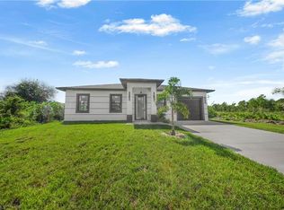 4204 E 3rd St, Lehigh Acres, FL 33936