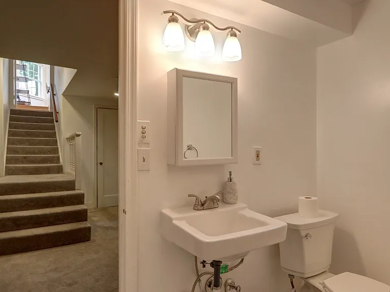 5822 Ann Arbor Ave NE — Photo 19