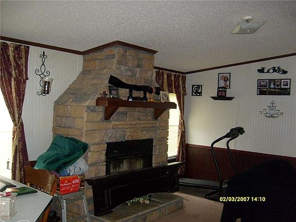 3rd image of 221 Meadow Lark Dr