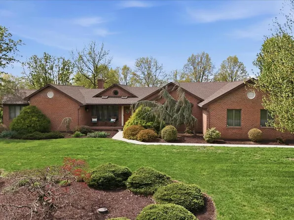 456 Lindman Dr, Chambersburg, PA 17202